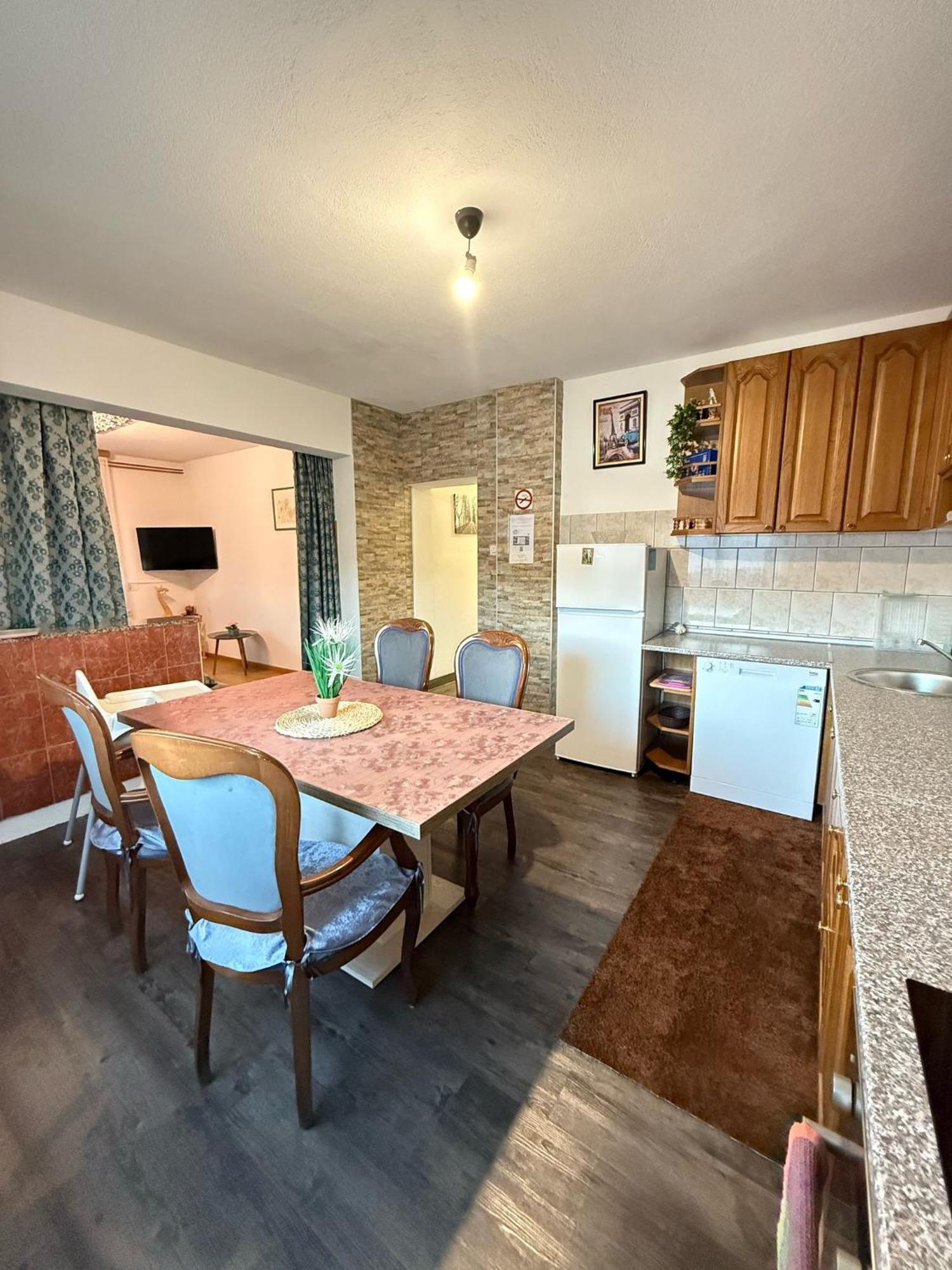 Apartments Marija Vrelo Koreničko Eksteriør billede