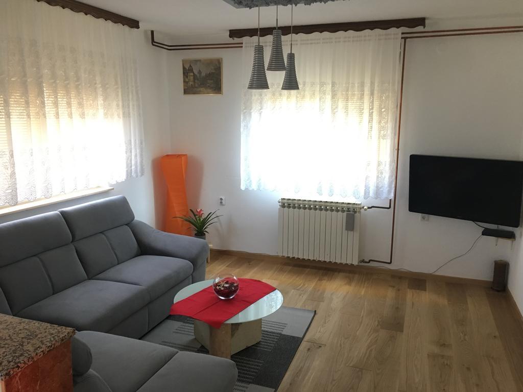 Apartments Marija Vrelo Koreničko Eksteriør billede